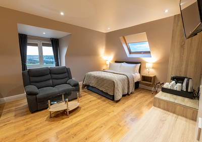 Family Room Junior Suite with Bath-Sea View-Golf Course view - Room 3